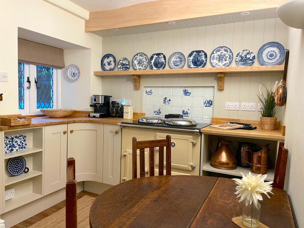 Charming Cottage In The Heart Of Sherborne Sherborne  Zewnętrze zdjęcie